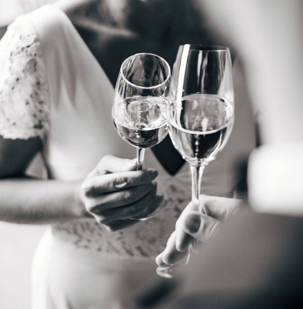 TheWineryHotel-wedding-champagne_preview.jpeg