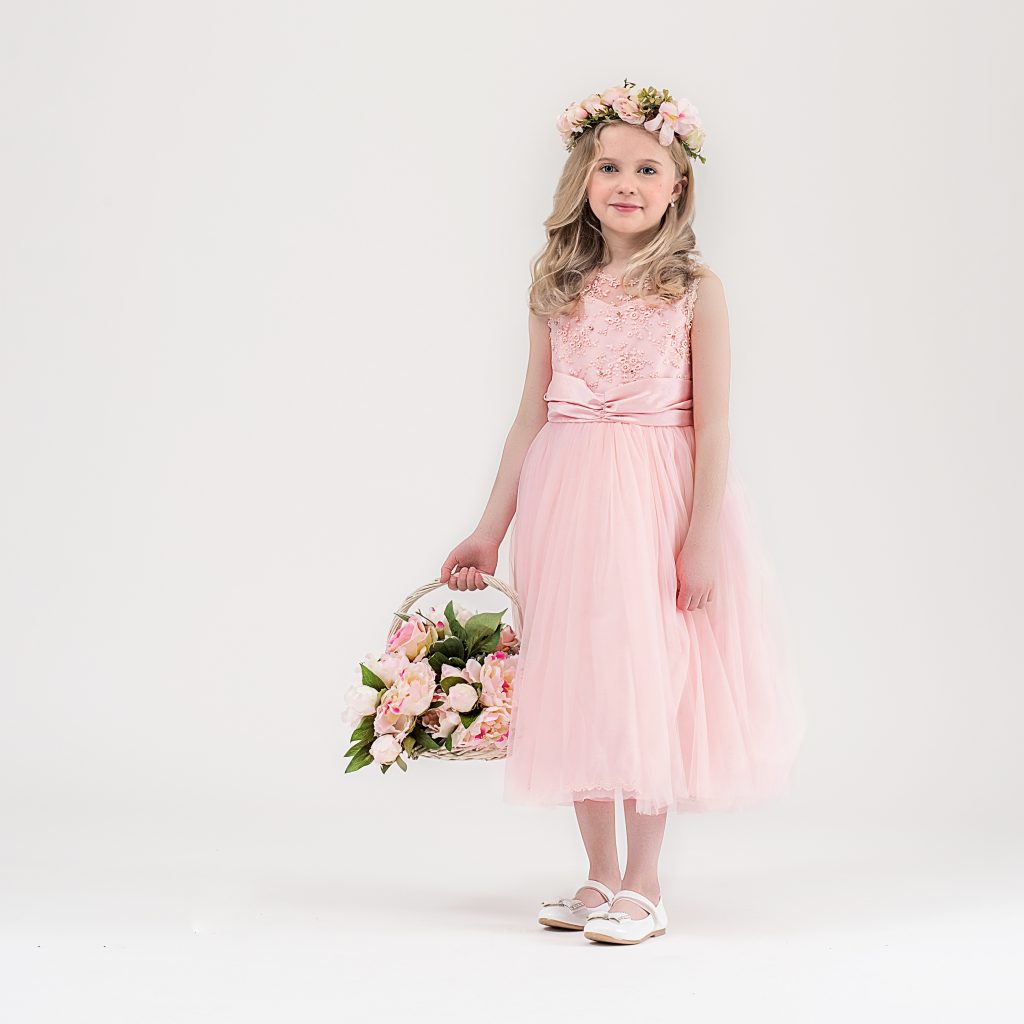 Floralin & Junior - vackra brudnäbbklänningar 0-14år